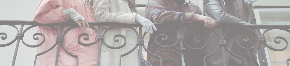 Balustrade Band hands_edited_edited.jpg