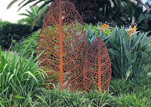 aço corten, aço SAC300, aço patinável, aço anticorrosão, chava vermelha, chapa ferrugem, chapa enferrujada, placa em aço corten, painel aço corten, decoração jardim