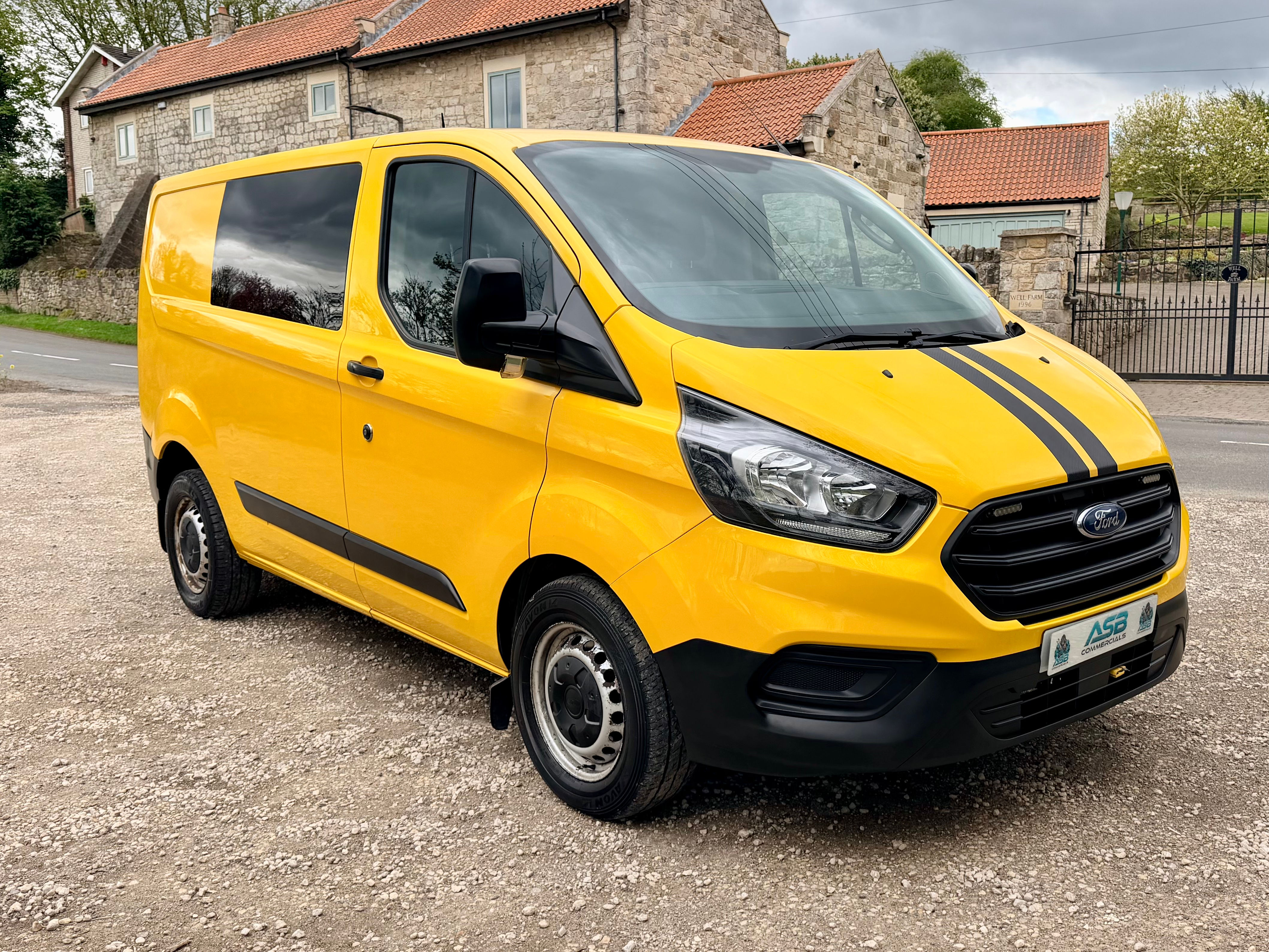 FORD TRANSIT CUSTOM VAN
