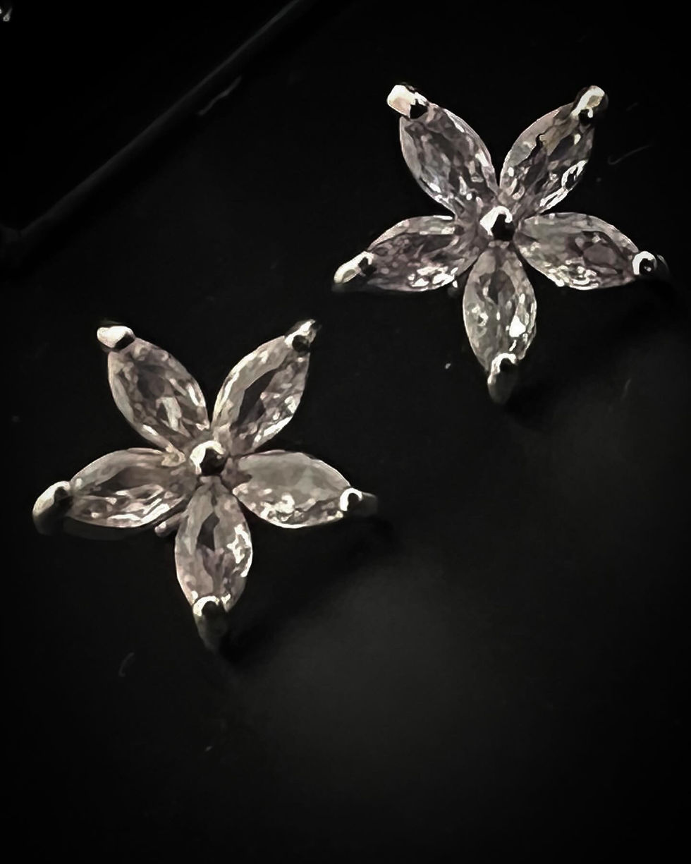 Thumbnail: Zirconia Floral Stud - Silver Tone