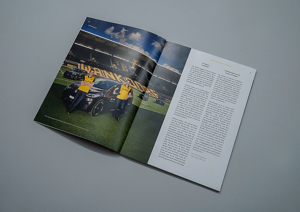 Editorial Design der Doppelseite zu AMAG als Official Car Partner von YB.