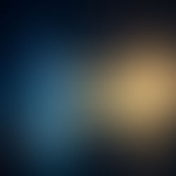 Leuchtende menschliche Figur von hinten, blickt auf eine goldene Lichtquelle in einem dunklen kosmischen Energiefeld — Der Blick zum Licht, Andrea Tschanz Schmerztherapie & Ganzheitliches Heilen