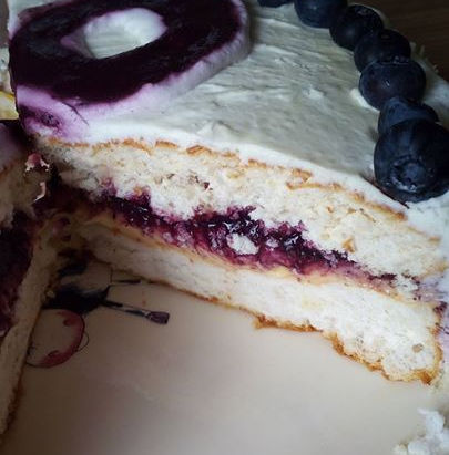 Tort cu afine si crema de lamaie