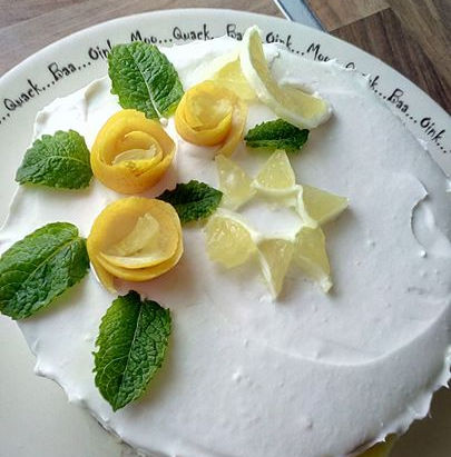Tort de lamaie si proteina de canepa