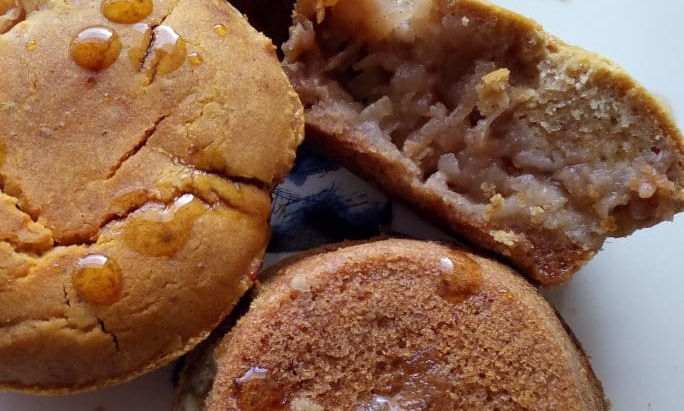 Briose vegane cu mere sau gem de mere
