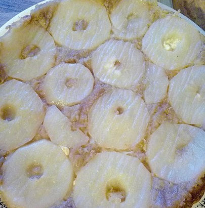 Tarta rasturnata cu pere
