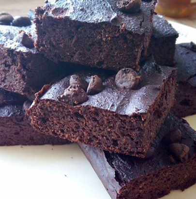 Negreasa cu avocado (brownies)