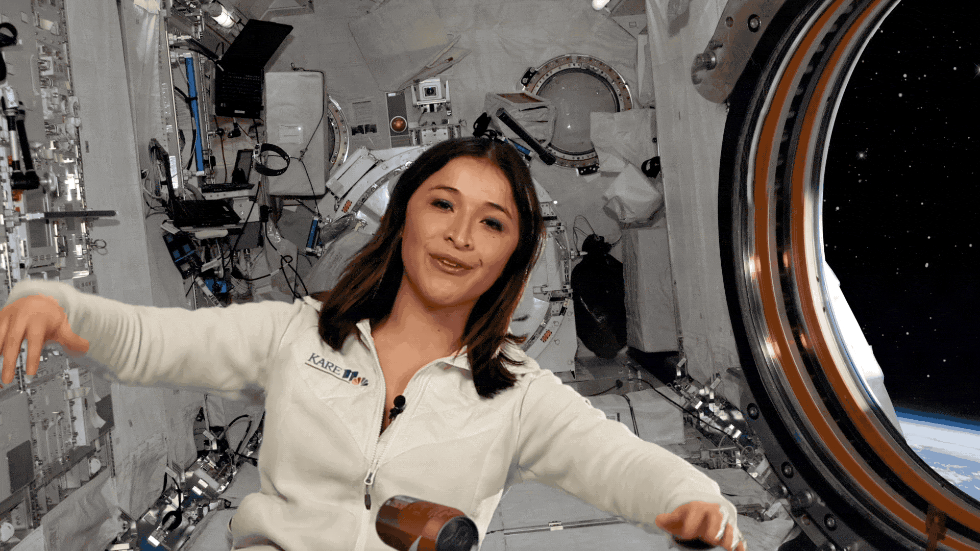 Space-girl.2022-08-15 11_47_57