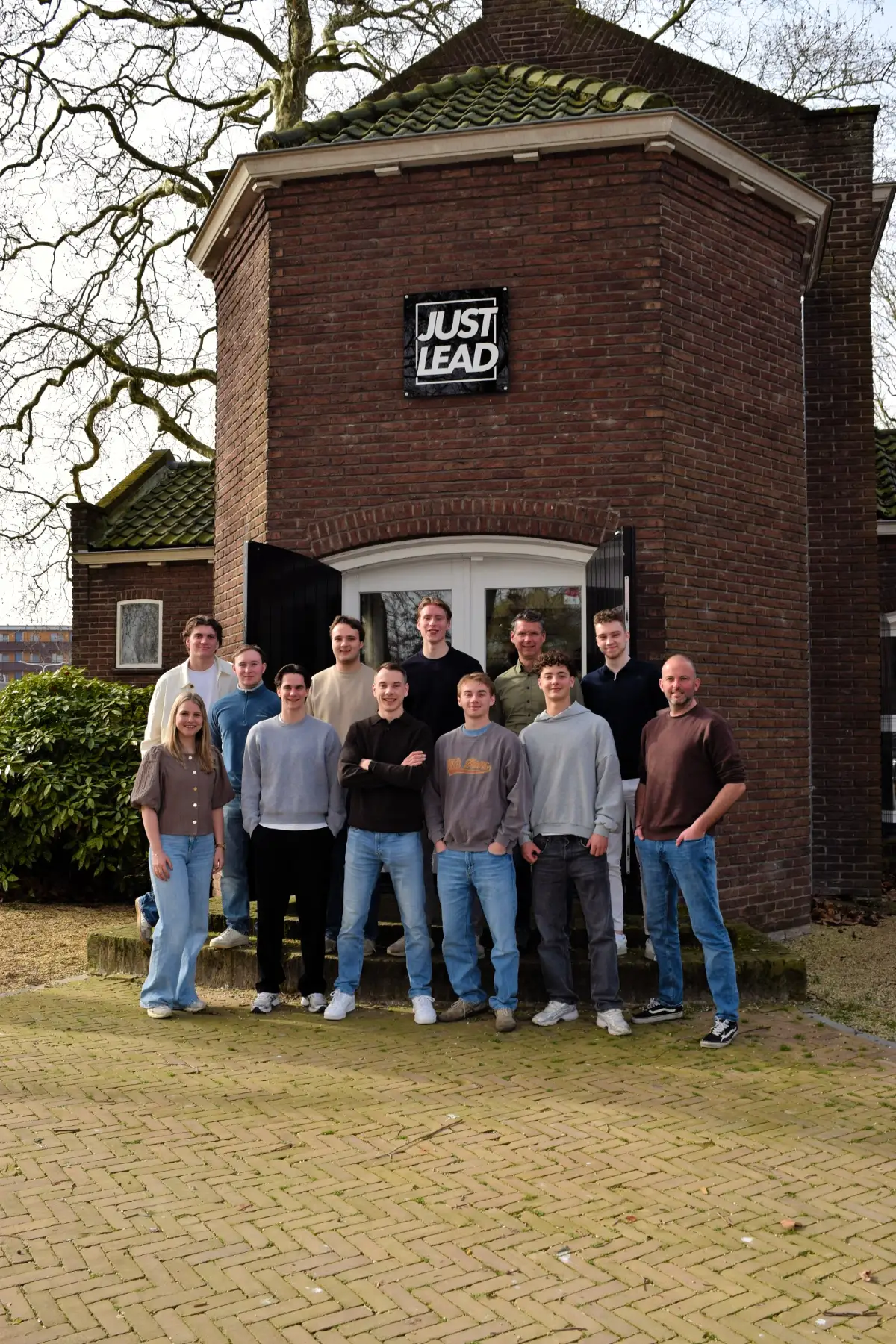 Het team voor De Kapel