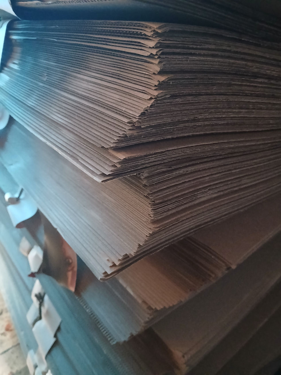 Miniatura: Chapas de papelão onda E 1,10x1,35cm