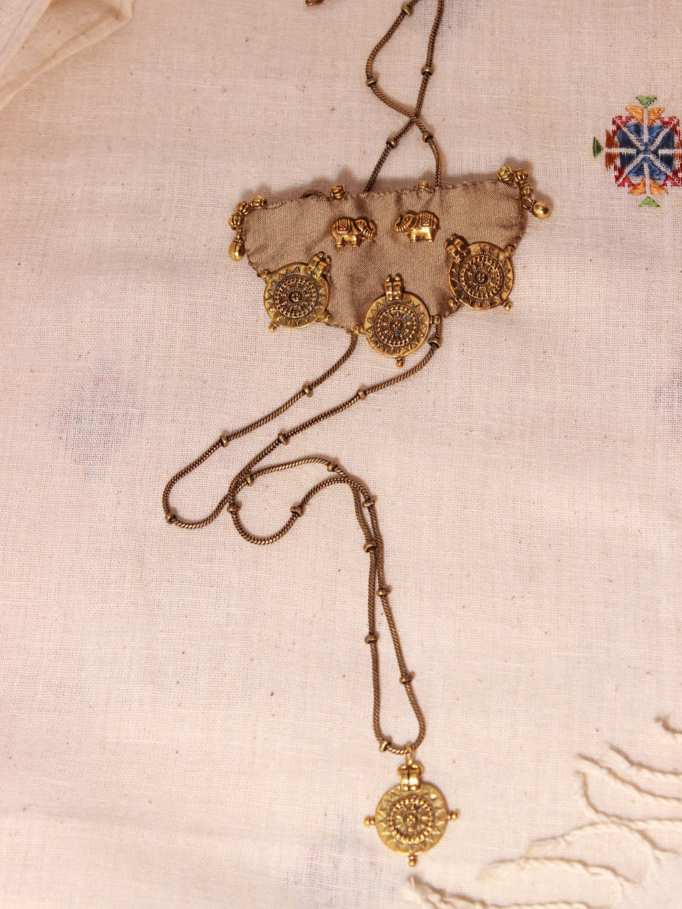 Thumbnail: Under the collar Necklace - Gold
