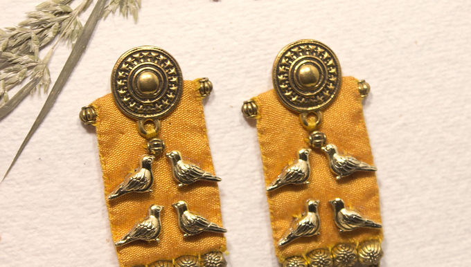 Bird Long Earrings - Gold