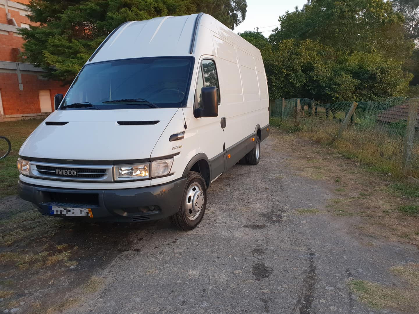 Carrinha Iveco 35C14