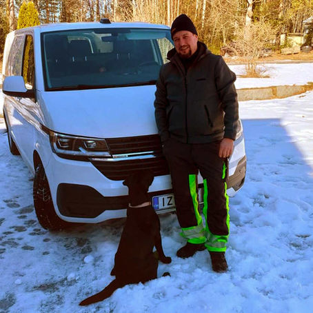 LISÄÄ PALVELUKYKYÄ, OLKAAPA HYVÄT!