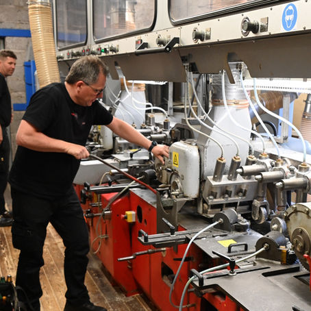 MELKEIN MIKÄ OSA TAHANSA, MELKEIN MIHIN HÖYLÄÄN TAHANSA