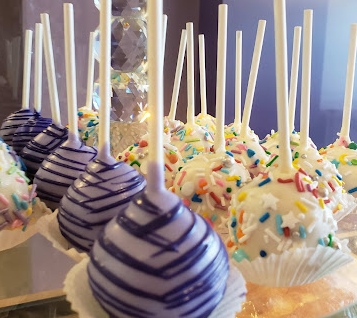 Cake pops display in Cakes & Bakes Shop