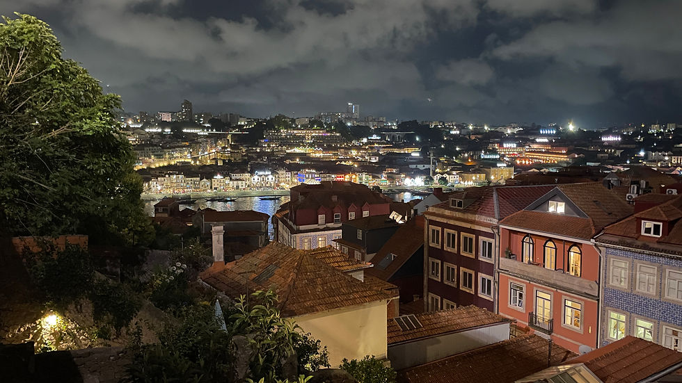 Night time at a Miradoura overlooking the River