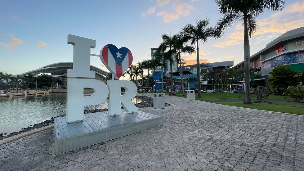 I heart PR sign near Distrito T-Mobil