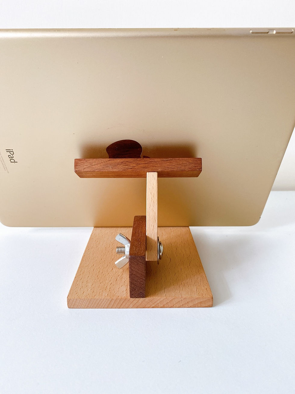 Thumbnail: 𝐌𝐮𝐥𝐭𝐢-𝐚𝐧𝐠𝐥𝐞𝐝 𝐏𝐡𝐨𝐧𝐞/𝐢𝐏𝐚𝐝 𝐒𝐭𝐚𝐧𝐝