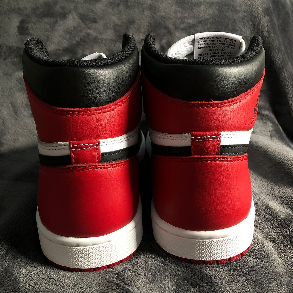 Thumbnail: AIR JORDAN 1 RETRO "BLACK TOE"