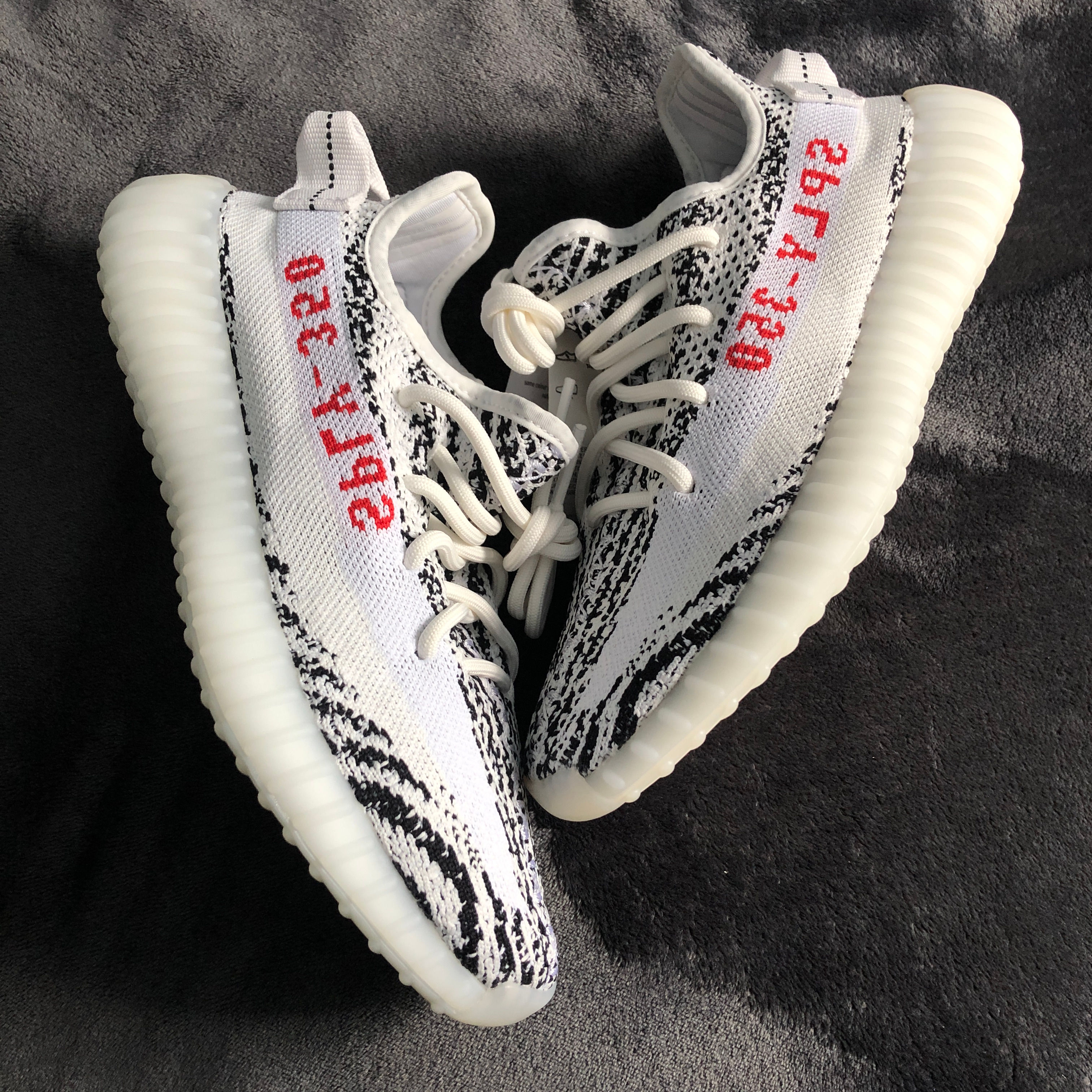 YEEZY BOOST 350 V2 "ZEBRA"