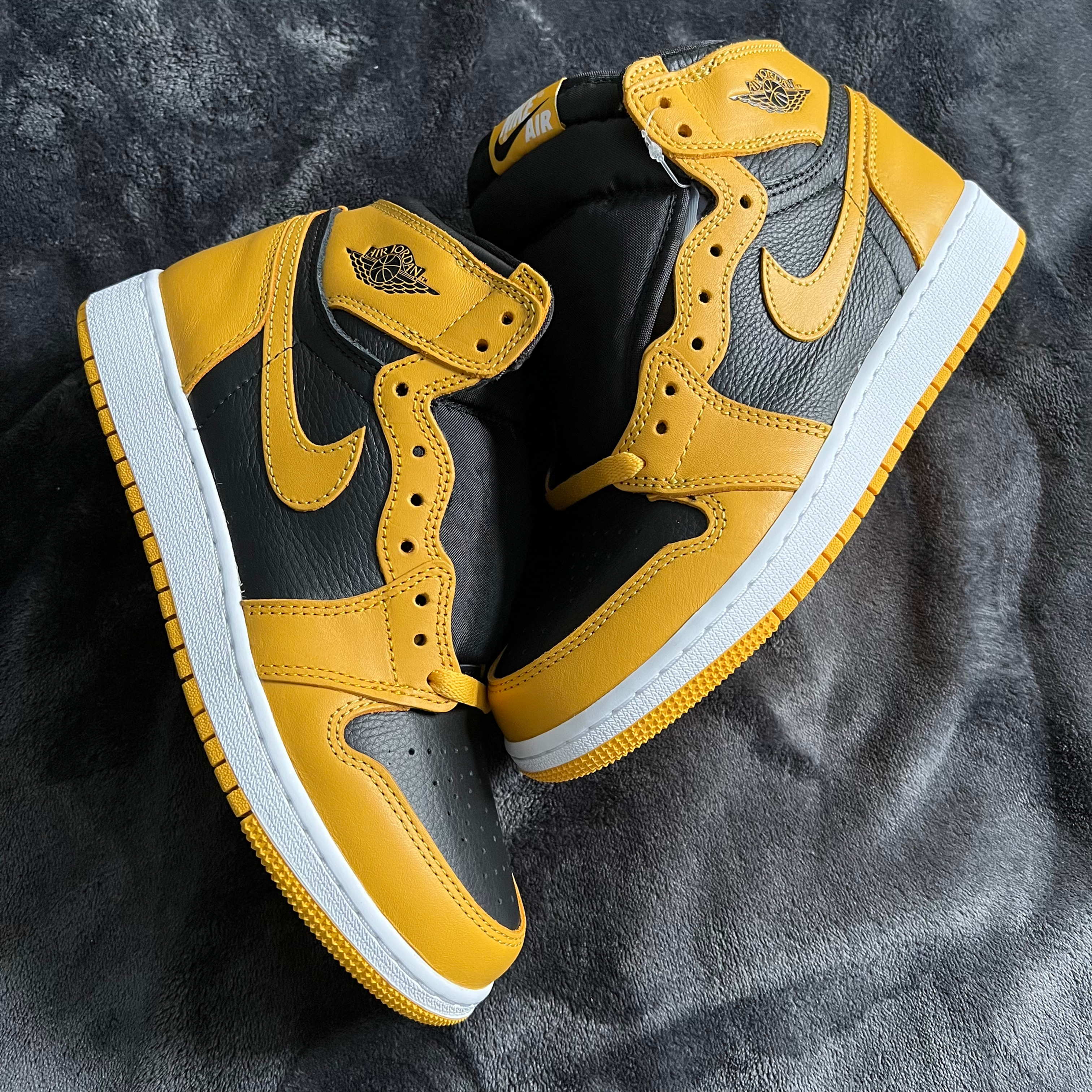 AIR JORDAN 1 RETRO GS "POLLEN"