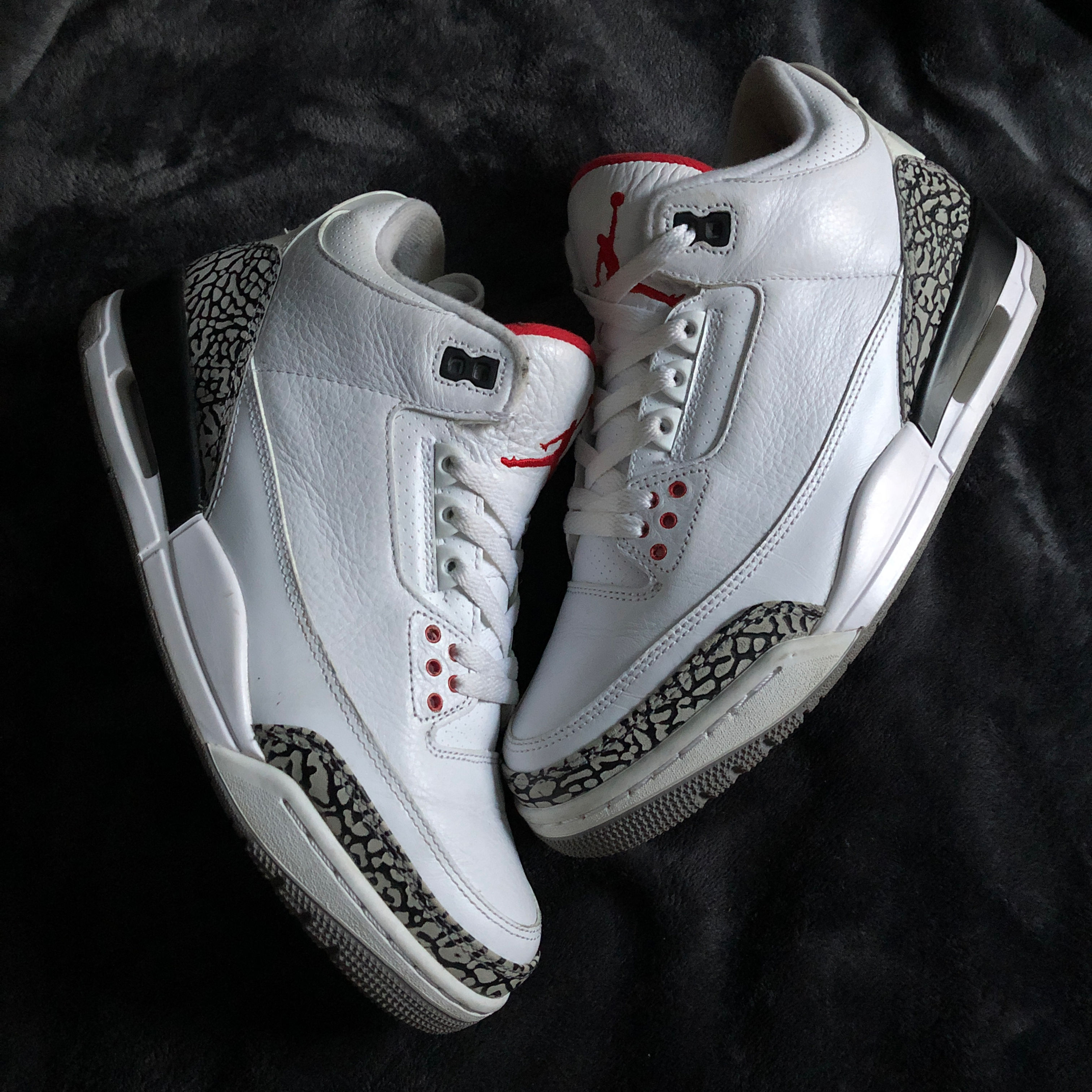AIR JORDAN 3 RETRO "WHITE CEMENT '88"