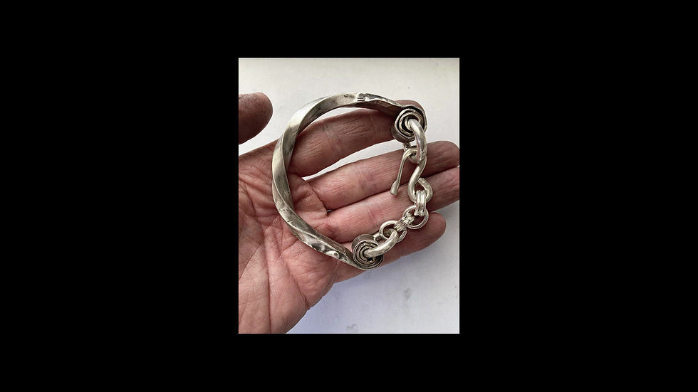 Thumbnail: Twisted Cuff Chain Bracelet | Sterling Silver