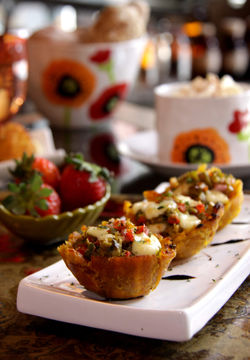 Tostones con picadillo