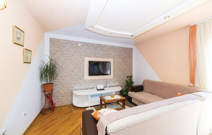 WhatsApp Image 2025-09-08 at 13.33.13 (1)