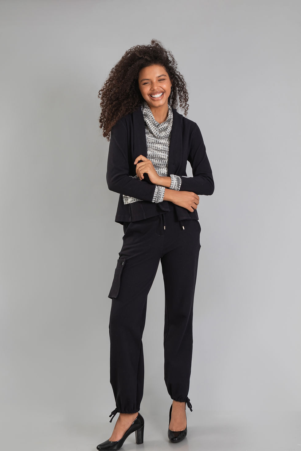 Miniatura: Blazer Alfaiataria em Malha Preto Detalhes em Tweed