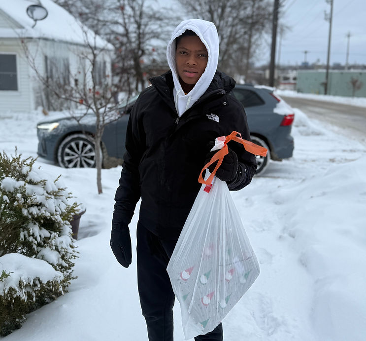 volunteer 1_edited.jpg