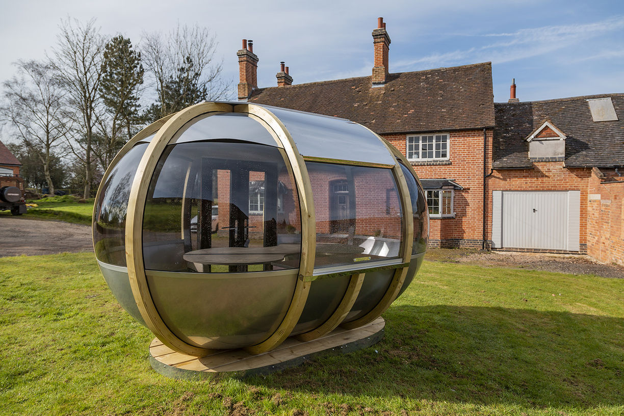 Luxury Medium Oval House Ornate Garden Pod