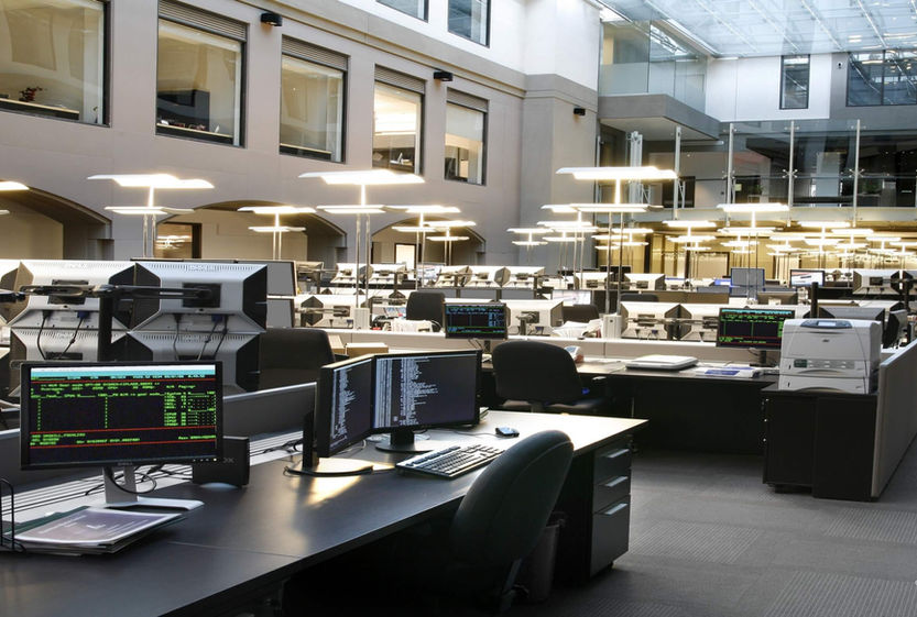 trading room furniture