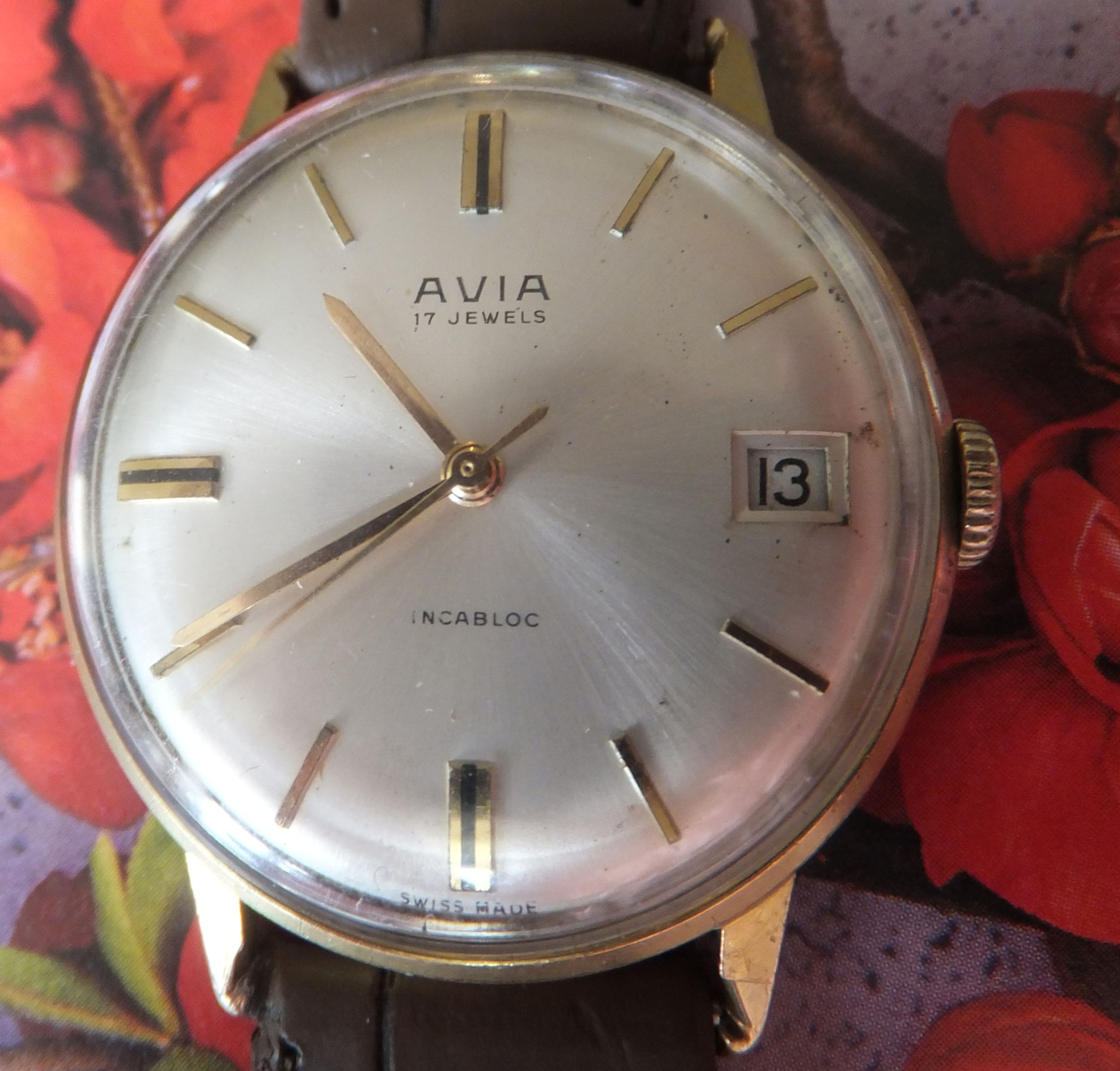 Avia gold plated 33mm FHF Movement 17 Jewel Watch
