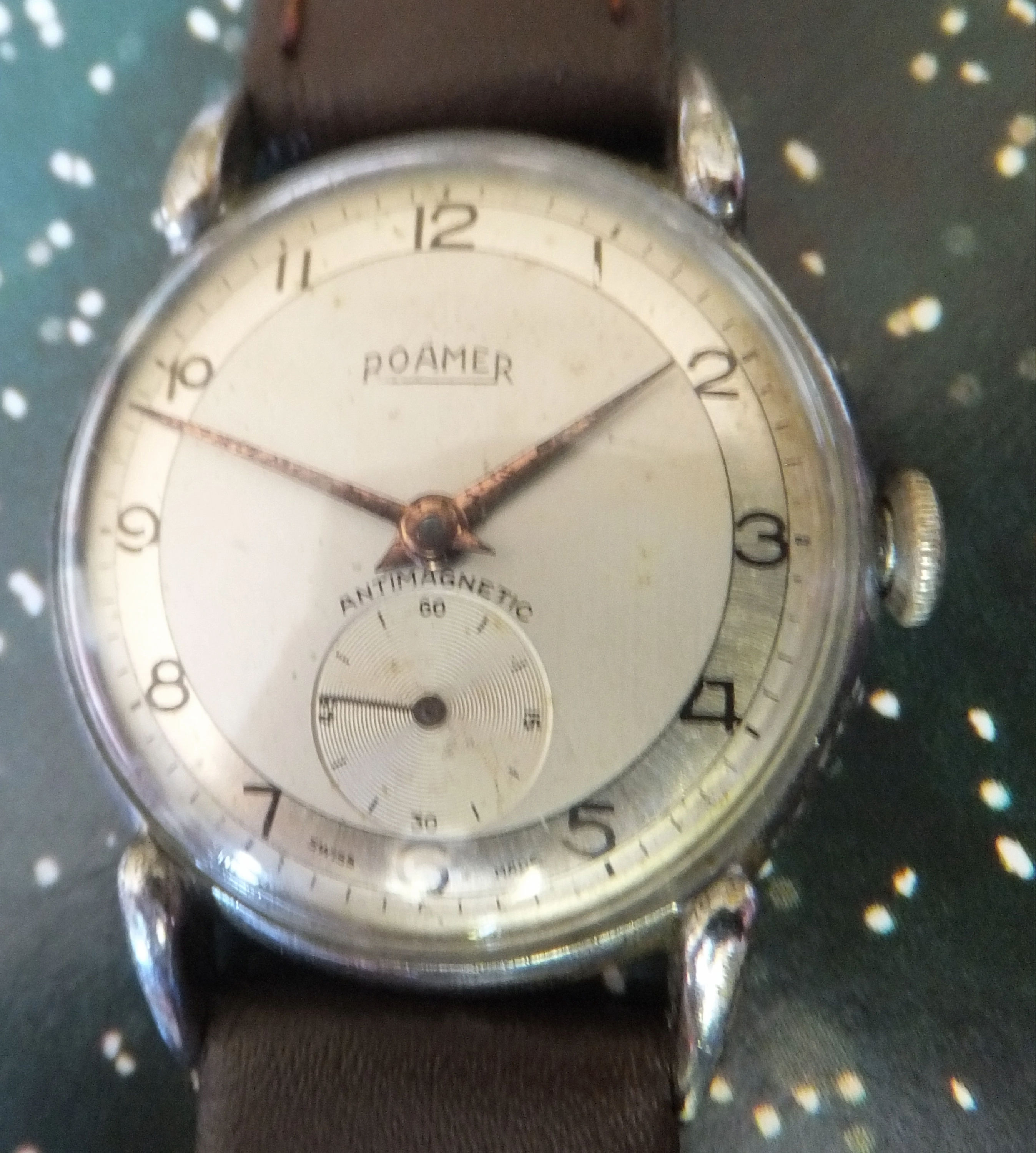 1950's Roamer 33mm Fancy Lug Cased Gentleman's Watch