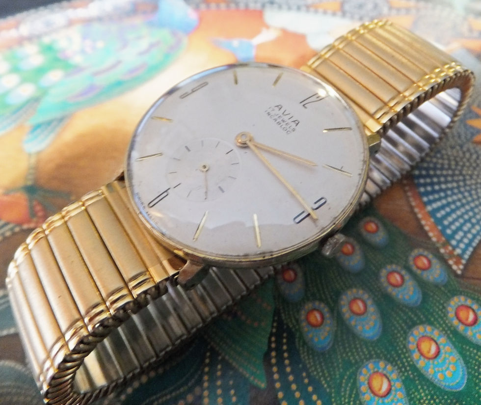 Thumbnail: Iconic 1960's Avia Super Slim 17 Jewel Manual Winding Watch