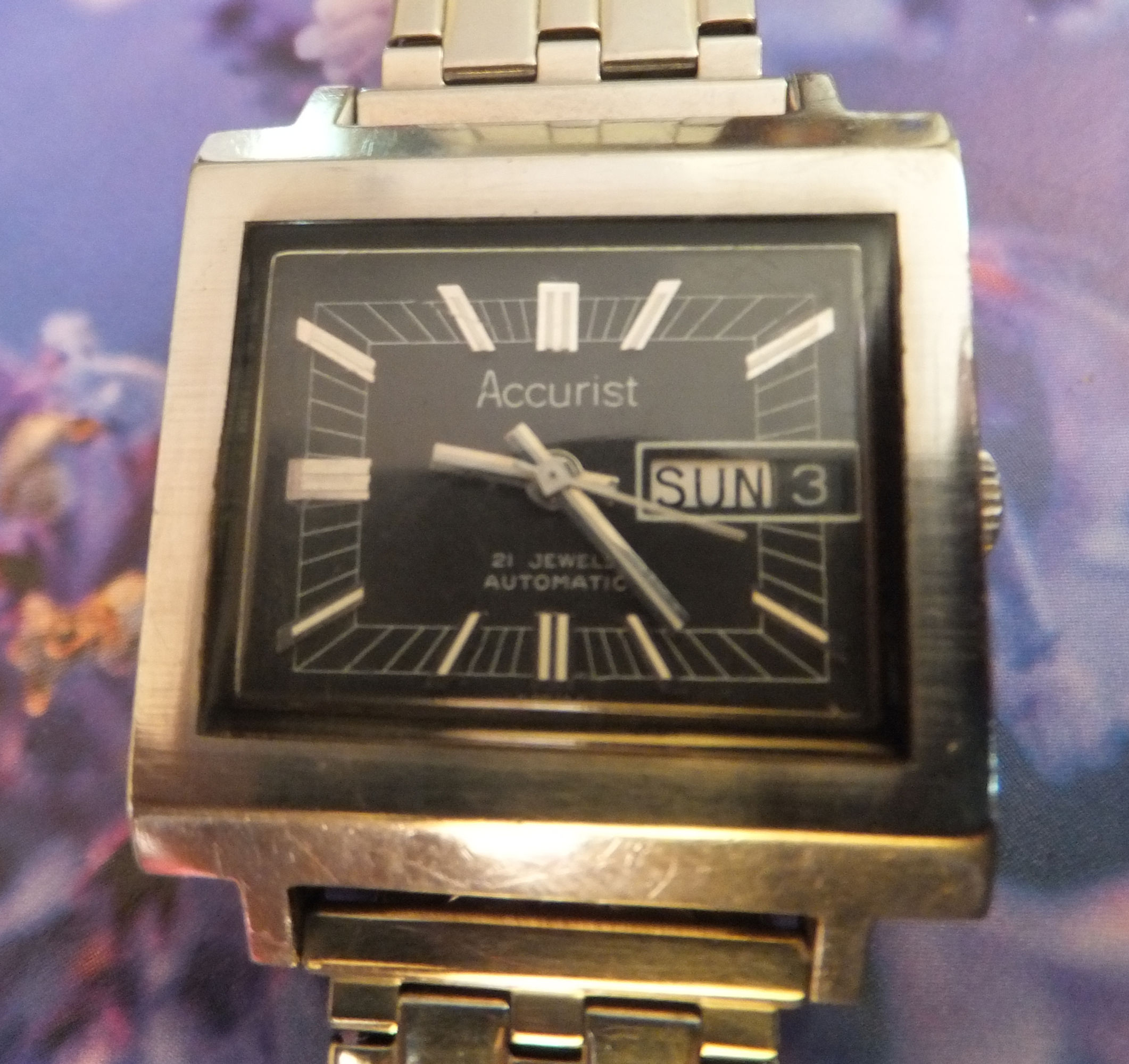 Square Cased Accurist Automatic Cal 1986 Bracelet Watch