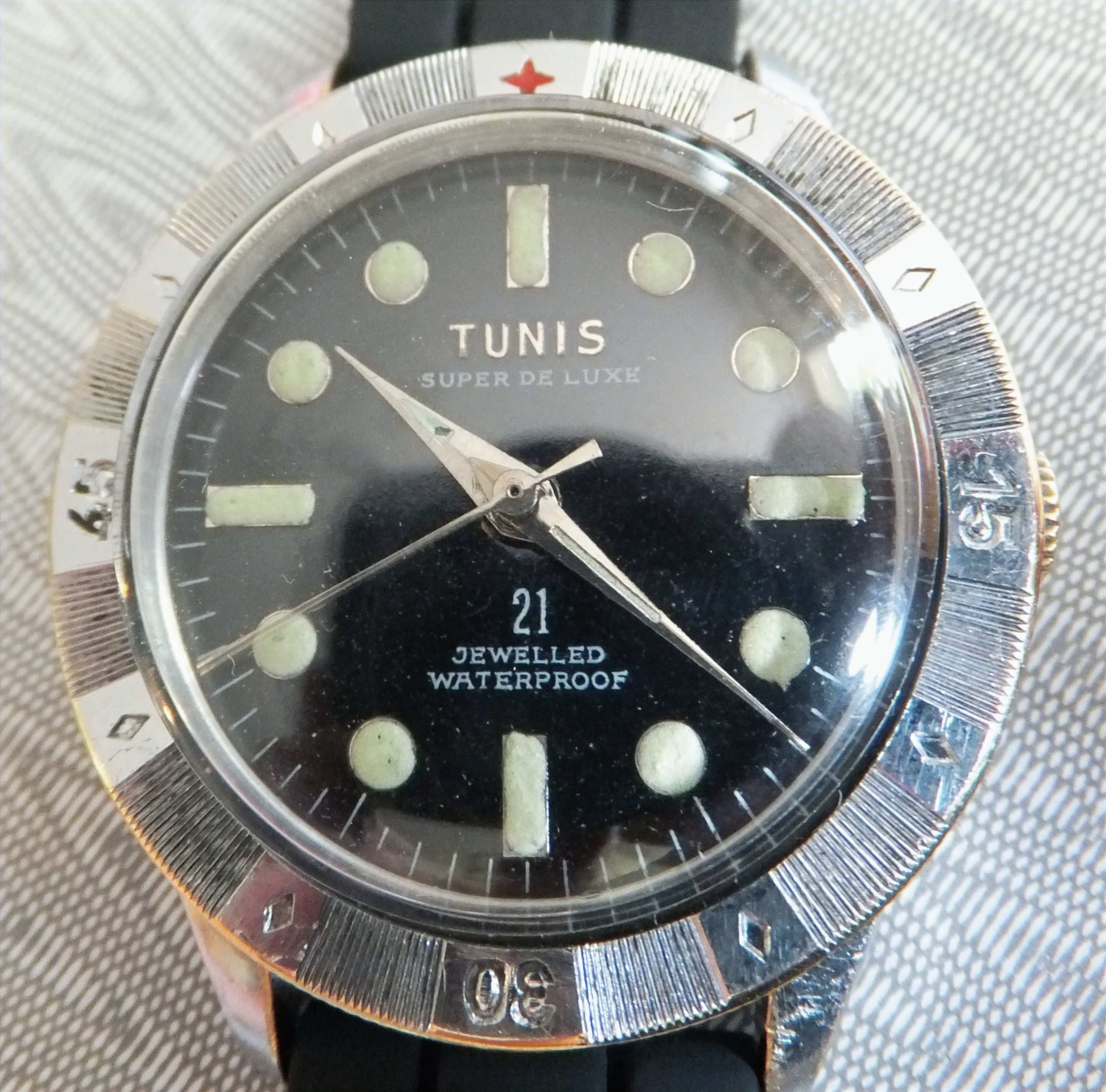 Tunis 6694 "21" Manual Winding Divers Watch - Serviced