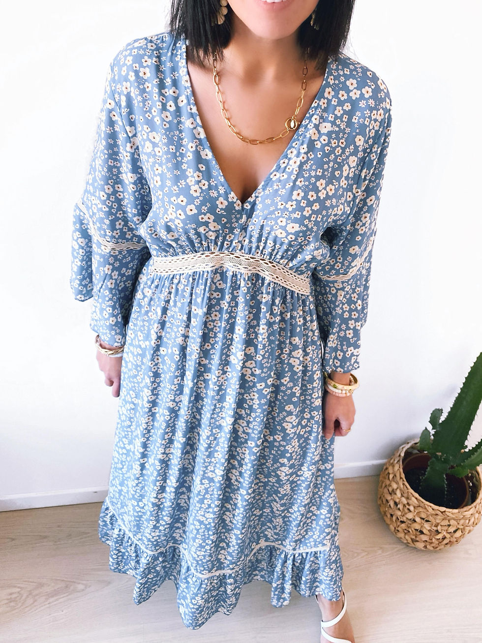 ROBE LONGUE BLEUE et blanche Manoukian taille 36 jamais portée EUR 30,00 - FR ROBE LONGUE BLEUE et blanche Manoukian taille 36 jamais portée EUR 30,00 - FR