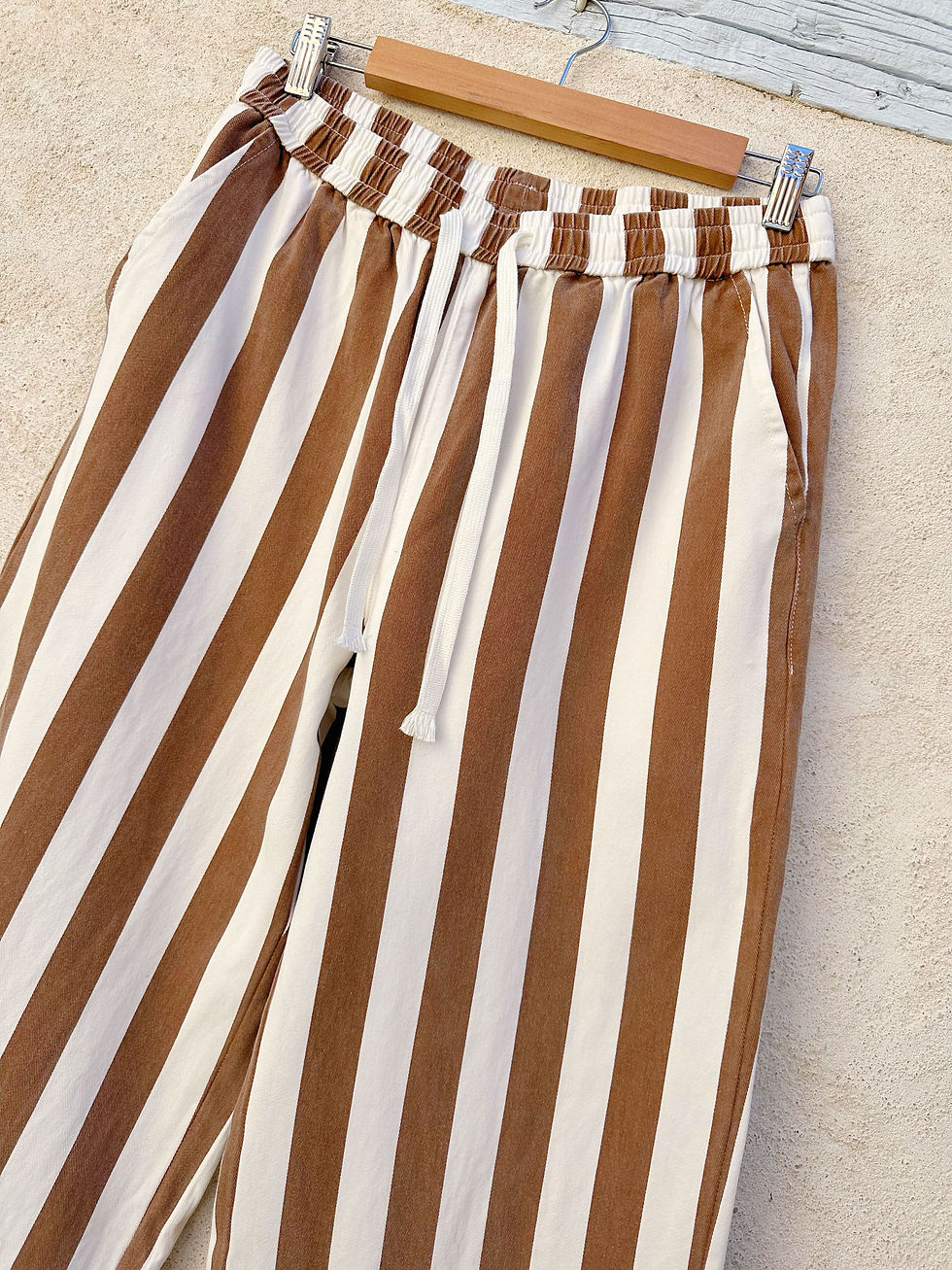 Miniatura: Pantalon à rayures marron - CYLLIAN
