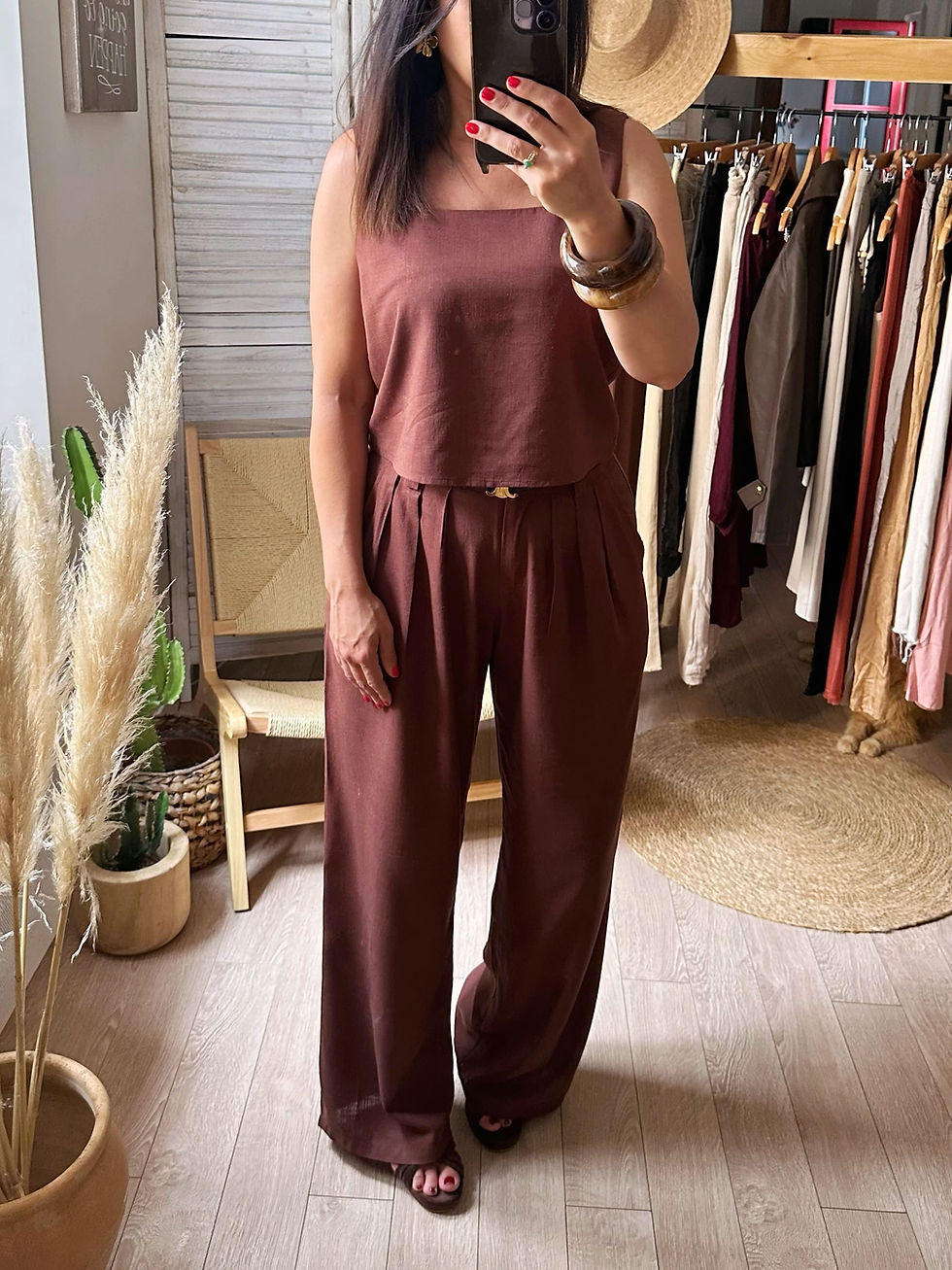 Thumbnail: Pantalon fluide en lin chocolat femme pas cher, style intemporel.
