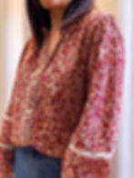 blouse rouge imprimée femme galon decoratif