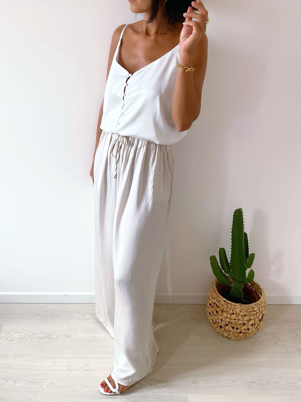 Miniatura: Pantalon large en soie beige tendance