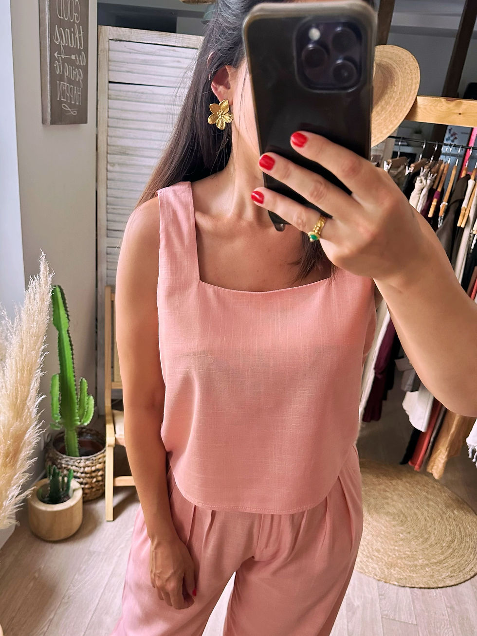 Thumbnail: Haut en lin rose blush ou chocolat femme pas cher, coupe moderne.