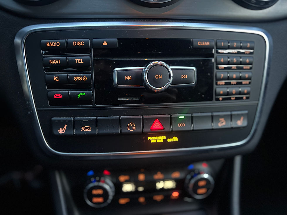 Miniature : Mercedes GLA250 2015