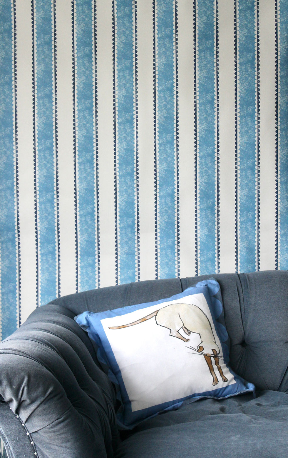 Thumbnail: Striped wallpaper by Petronella Hall