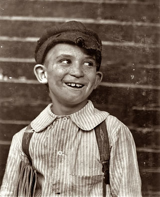 Livers, a young newsie. St. Louis, Missouri. May 1910