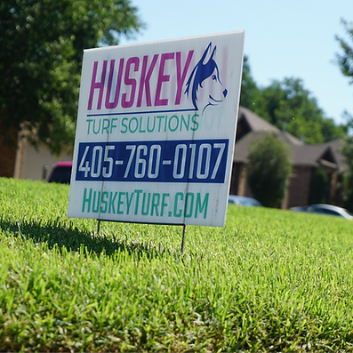 Huskey Turf Yard Sign