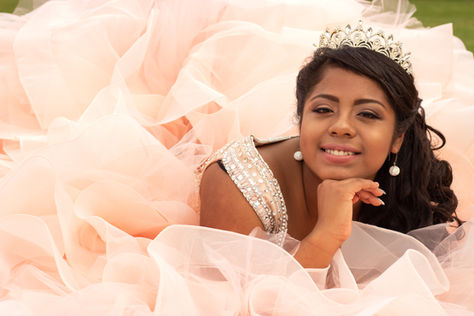 Laura Quinceañera Photos near Glendale